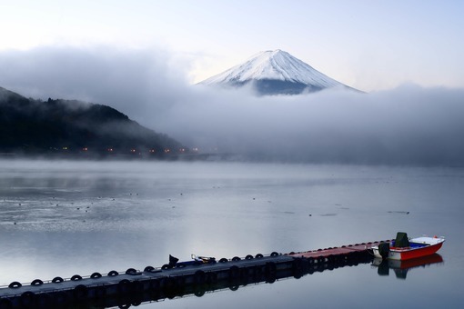 Mt fuji and lake kawaguchi pq2v223 1555044217